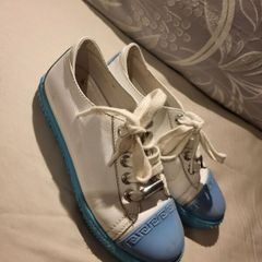 Young Versace Boys Trainers size 31