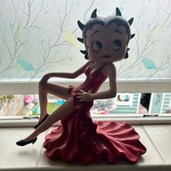 Red Evening Dress Betty Boop Statue