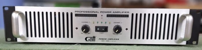 Gatt 60x 2x300 watt power amp