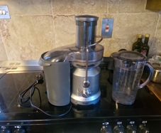 Sage juice maker
