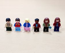 LEGO Stranger things minifigures bundle