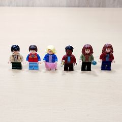 LEGO Stranger things minifigures bundle