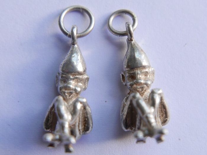 Vintage Sterling Silver 925 Good Luck Leprechaun/Irish Elf Charm Thumb Up Charm , Pendant ( 25 each)