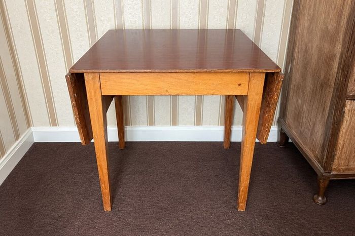 Drop-Leaf Occasional Table