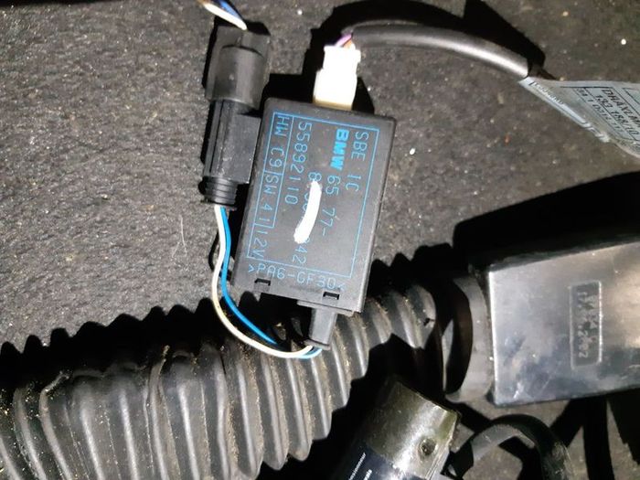 Bmw E46 seat belt Clip/pre-tensione
