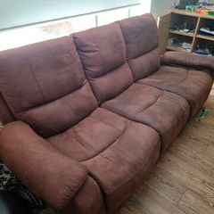3 seater recliners x2