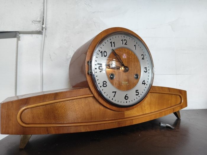 15 day Winding clock