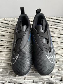 Nike Jr. Phantom GX Academy Football Boots