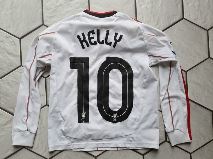 Soccer Football Liverpool FC Standard Chartered Kelly Adidas size D140 9-10 years long sleeve