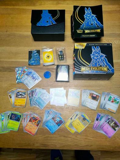 Mega Evolutions ETBs open Full set Cards Base and Holos