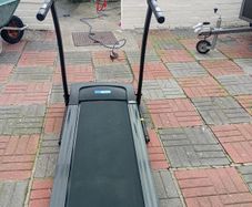 Pro fitness treadmill