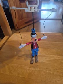 1970s Goofy Walt Disney Plastic String Puppet