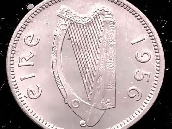 [#427] - Ireland 1956 | Irish 3d | Three Pence | Hare | KM.12a | UNC