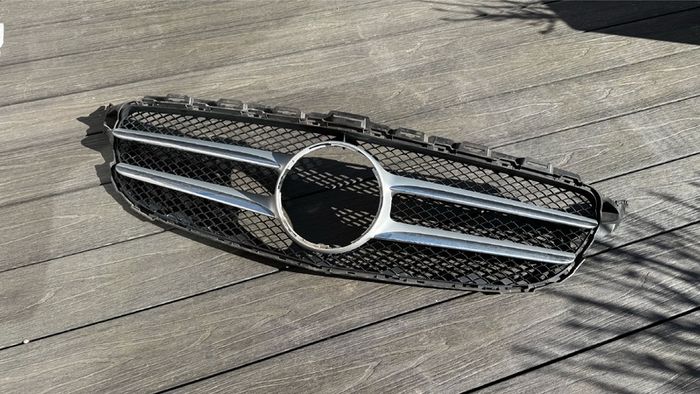 Genuine Mercedes W205 C-Class Front Grille Original OEM