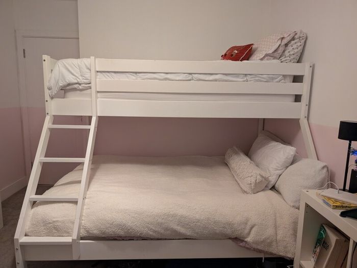 Double with single bunk bed