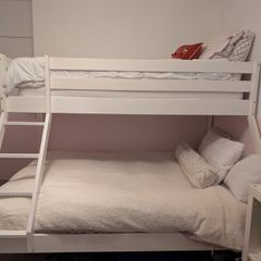 Double with single bunk bed
