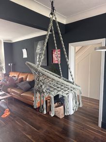 hanging chair
