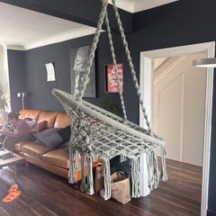 hanging chair