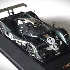 Diecast Model Le Mans Bentley EXP Speed 8 2001 - IXO Le Mans 1:43