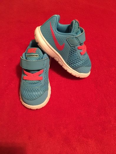 Nike Trainers, size EU- 21, UK-4,5