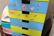 chest of drawers
