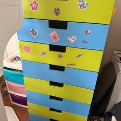 chest of drawers