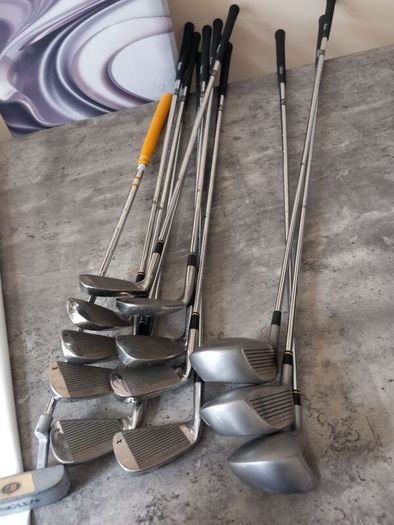Masters Lady's golf clubs and bag.