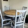 Table and chairs Image 2