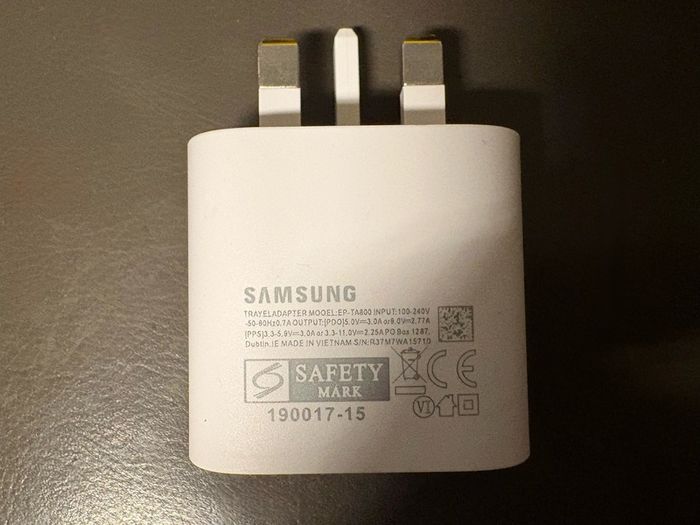 Brand new Samsung fast charger 25W plug and C type cable white colour
