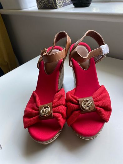 New ladies red wedges