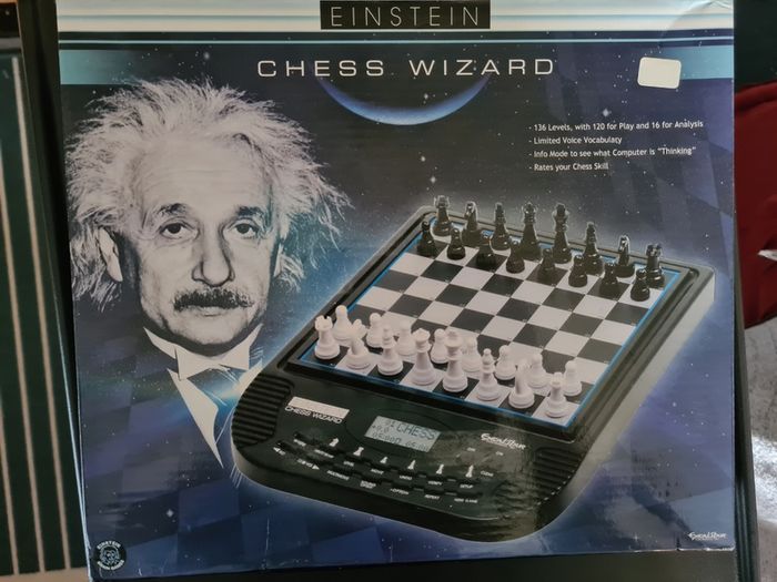 Electronic Einstein Chess Wizard Set