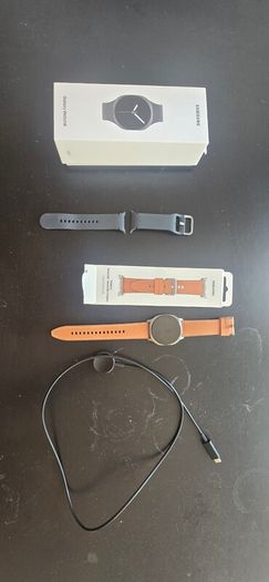 Galaxy watch 8 + Hybrid Leather Band