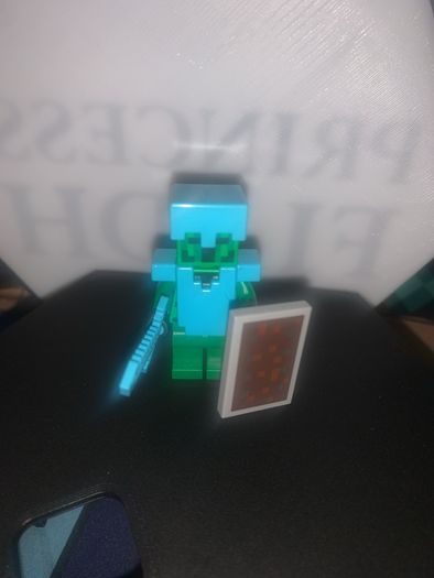 lego Minecraft knight