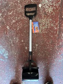 Pooper scooper long handle unused