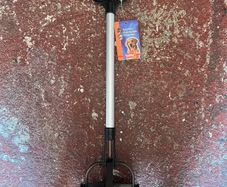Pooper scooper long handle unused