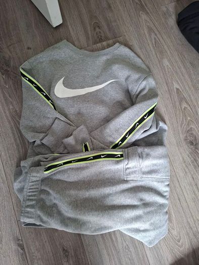 Mens sports clothes