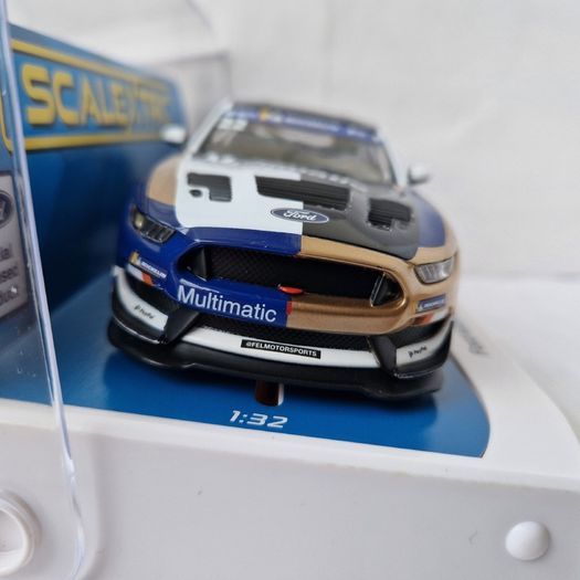 Scalextric Ford Mustang GT4 #22 Slot Car ( C4403 endurance gt touring )