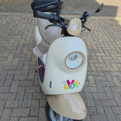 electric moped 72 v 20ah long range distance bike immaculate condition