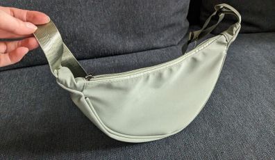 Crossbody bag