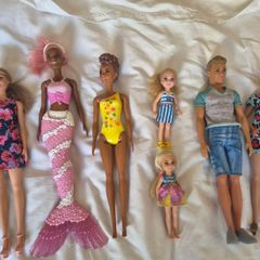 Large Barbie Summer Vacation Bundle - Boat, Pool & 6 Dolls