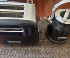 KitchenAid Artisan Black Kettle & Toaster Set