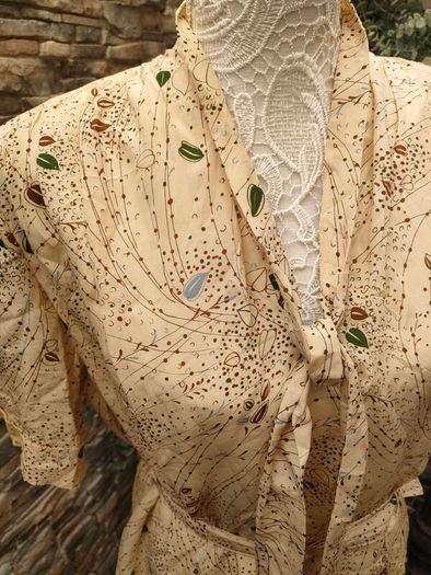 Vintage dress 1940s style beige with brown blue floral print size 12 14 Postage included