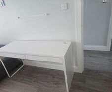 desks