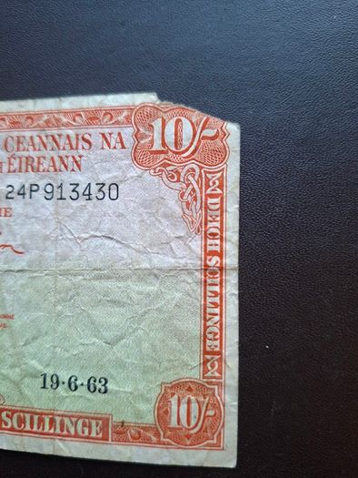 1963 Lady Lavery 10 Shillings, damaged