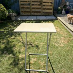 Free Metal Fold Up Table