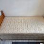 Single bed / mattress / headboard Image 3