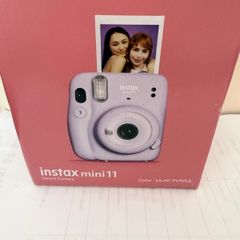 instant camera