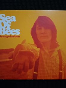Sea Of Bees. Orangefarben.