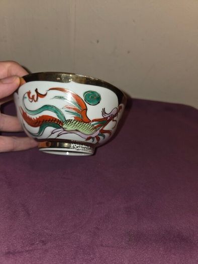 Vintage hand painted Chinese rice bowl