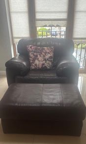 Leather arm chair